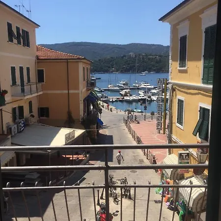 Il Mare Porto Azzurro